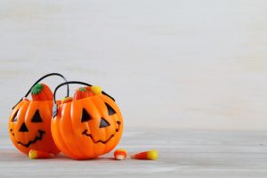 halloween pumpkins with candy